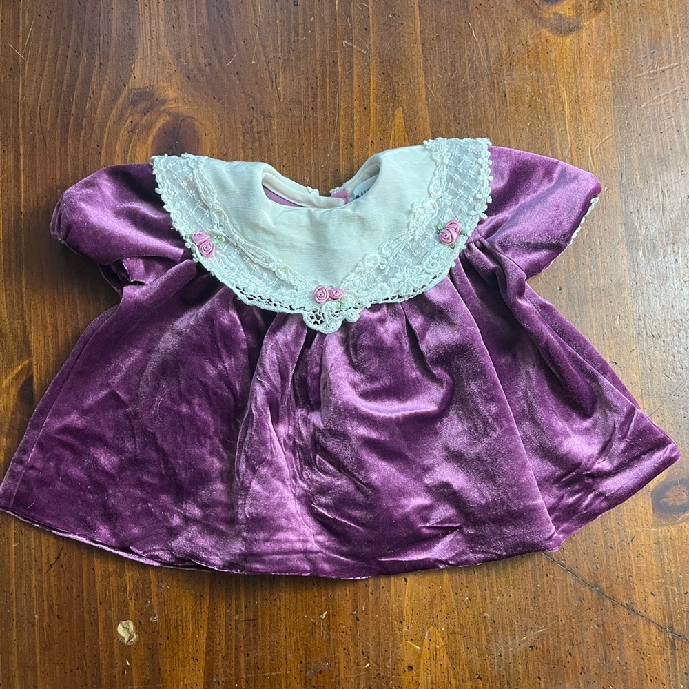 Elegant Vintage Purple Velvet Baby Dress with Lace Collar